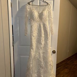 Wedding dress